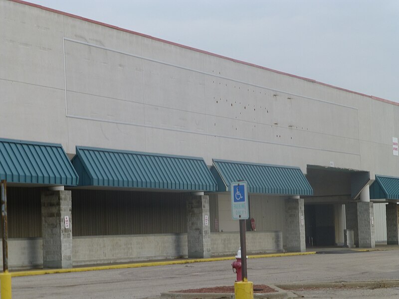 File:Twin Valu Super Kmart Euclid, Ohio.JPG