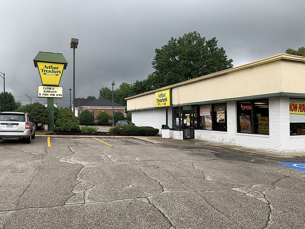 Arthur Treacher's restaurant in Cuyahoga Falls, Ohio