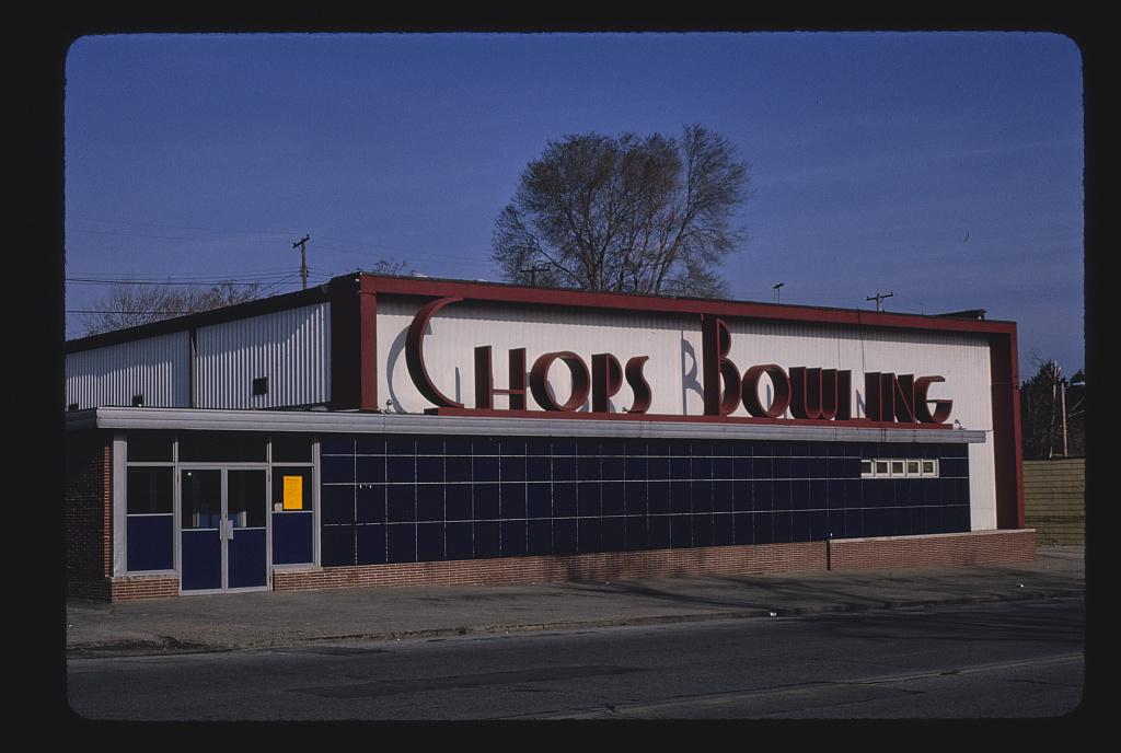 Chop's Bowling Alley, Omaha, Nebraska. 1980. 