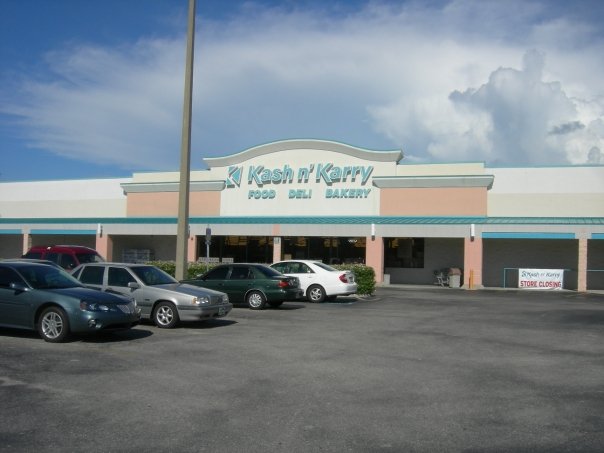 File:KashNKarry Bradenton.jpg