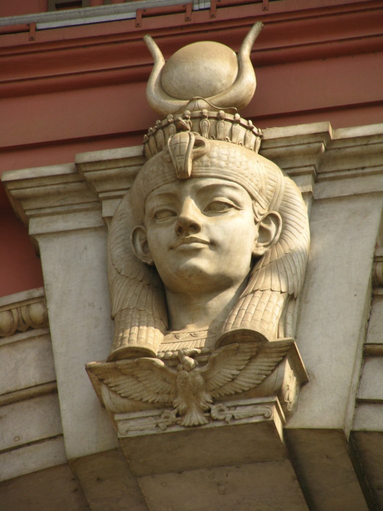 Cairo Museum image